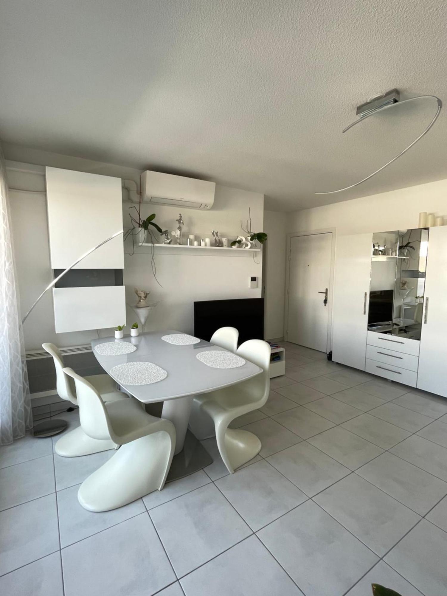 Appartement De Standing, Parking Prive, Climatise, Proche Du Centre-Ville Et La Gare Centre Avignon Exterior photo